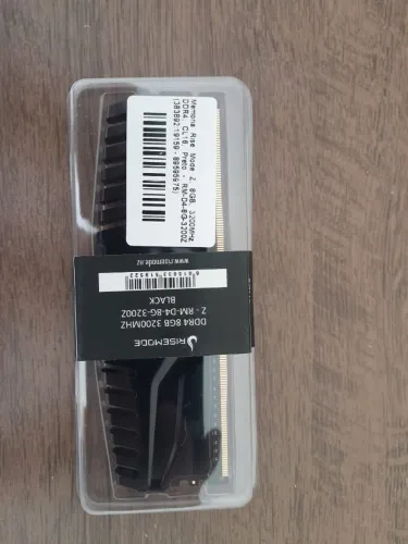 Memoria Rise Mode Z, 8 GB 3200Mhz DDR4 CL16, Preto RM-D4_8G-3200Z