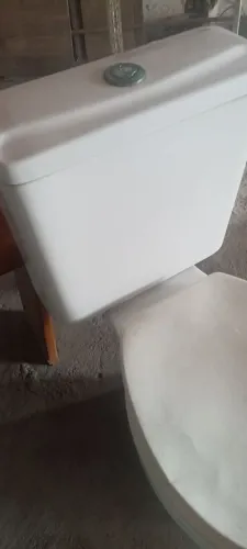 Vaso sanitário com bacia e pia 