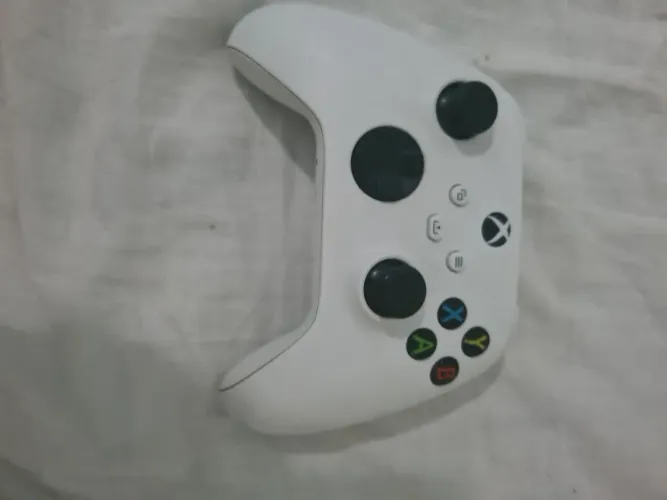 Controle de Xbox séries s original com leve drift no analógico direito