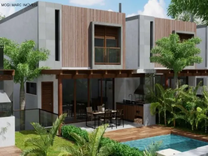 Casa a Venda em Condomínio na Praia de Juquehy, São Sebastião - SP