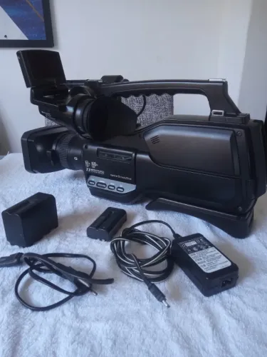 Câmera De Vídeo Profissional Sony Mc 2000 