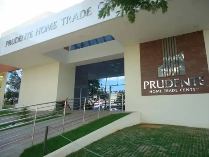 SALA COMERCIAL para venda com 53 metros² em Jardim Bongiovani - Presidente Prudente - SP