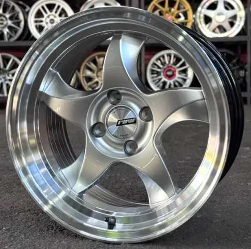 Rodas aro 15 fUração 4x100 Raw RXI Blades
