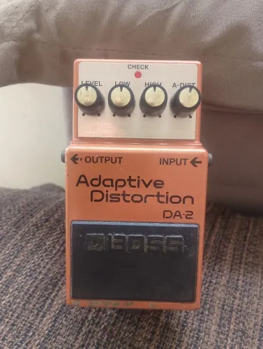 Adaptive distortion Boss