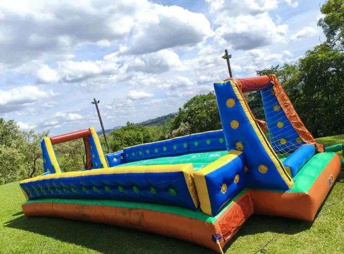 Vendo Futebol de Sabão 10x5 brinquedo inflável