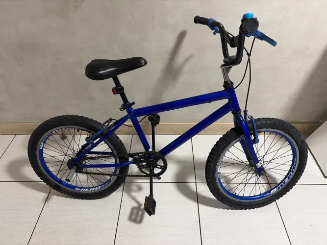 Bicicleta seminova aro 20
