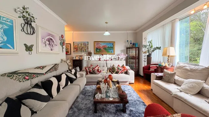 Apartamento com aproximadamente 190m² à venda 4 quartos, sendo 1 suíte, e 1 vaga Cruzeir
