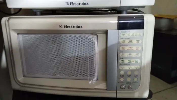 MICROONDAS ELTROLUX 110 VOLTS