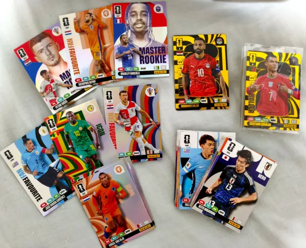 Cards Adrenalyn XL 2026 + Extra Legend 
