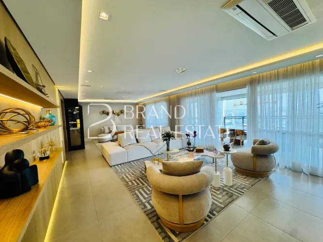 Luxo e Conforto em 266m² | 4 Suítes e Lazer Completo