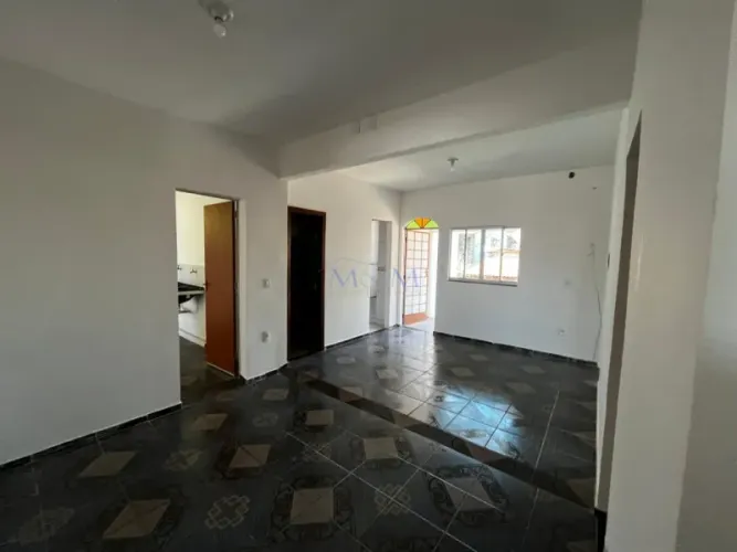Casa para locaA§A£o com 04 quartos e 02 vagas, bairro Piratininga.