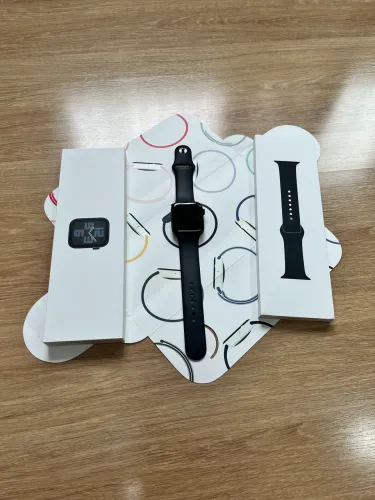Apple Watch SE 2 44mm