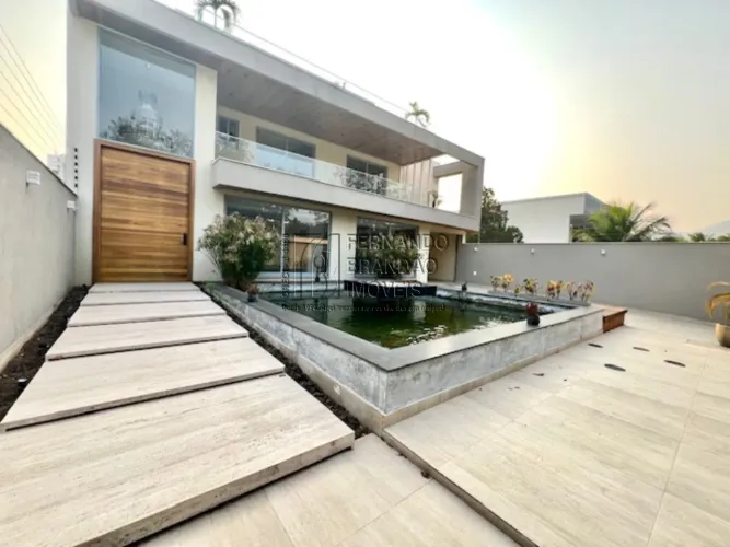 Vendo casa de luxo Condomínio, Rua Ministro Lafayette Andrada, Barra da Tijuca com 7 quart