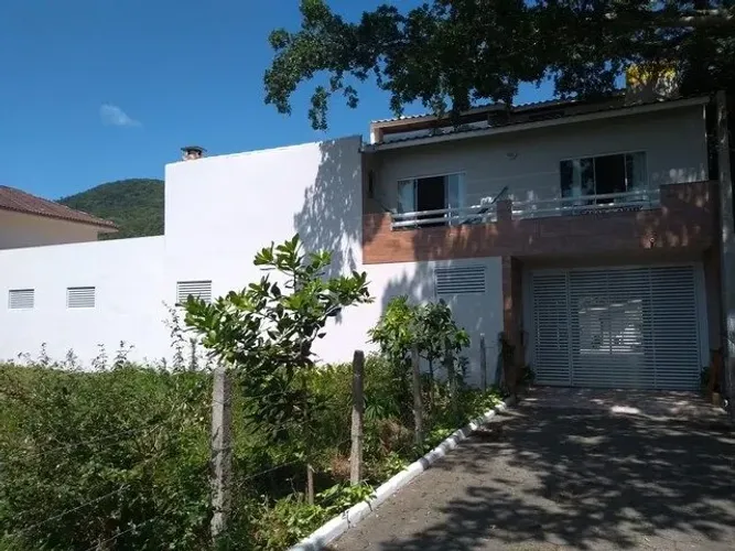 Casa a venda na Armação do Pântano do Sul