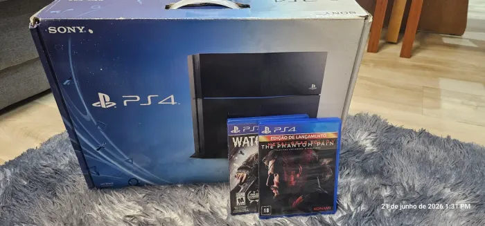 PLAYSTATION 4 - USADO