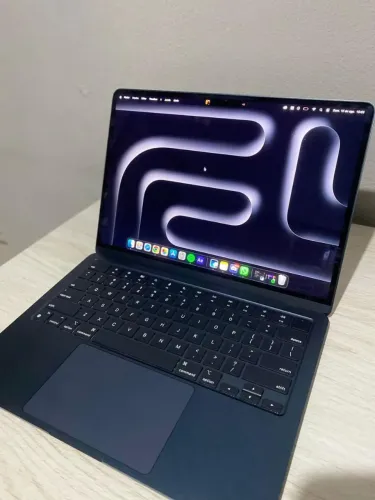 Macbook m2 2022 256gb 8gb - Todo original