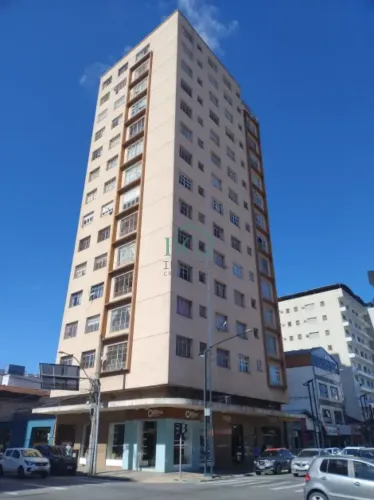 10691 - Edifício Poços de Caldas - Studio recém reformado à venda no Centro de Poços de Po