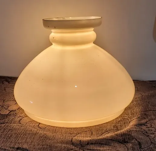 CÚPULA EM VIDRO OPALINA BRANCA PARA ABAJUR E LUSTRE. ALTURA 21CM, DIÂMETRO 30CM, BOCA 14
