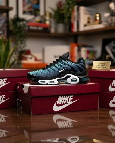 Air Max Plus TN Verde/Cinza