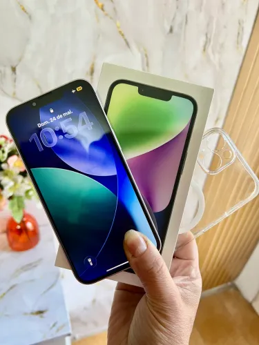 iPhone 14 lilás impecável 