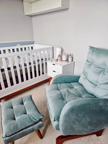 Poltrona de balanço com Puff