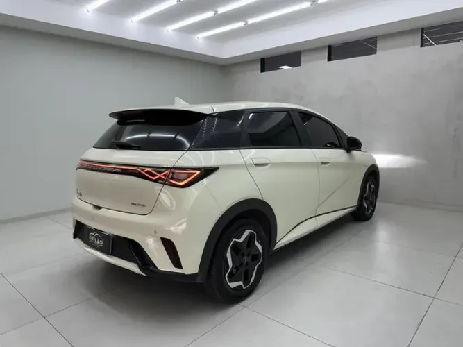 BYD Dolphin EV (Elétrico) 2027