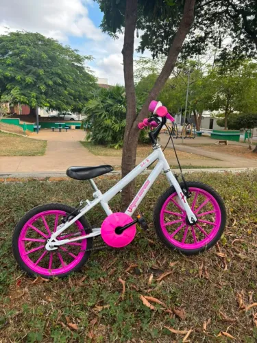 Bicicleta infantil menina 