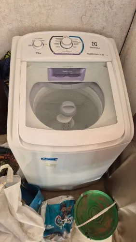Máquina de lavar com defeito