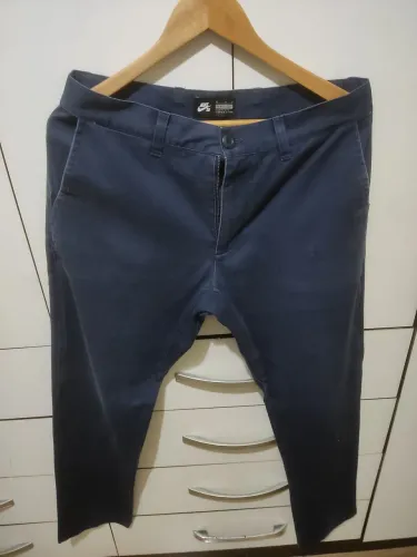 Calça Nike SB 32/M original, em bom estado