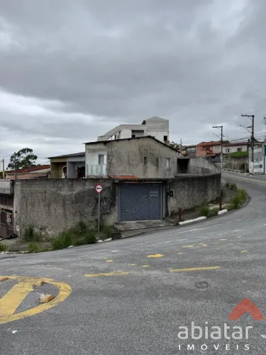 Sobrado à venda com 72,40m² na Cidade Intercap 2 dormitórios e 6 vagas em Taboão da Serra/