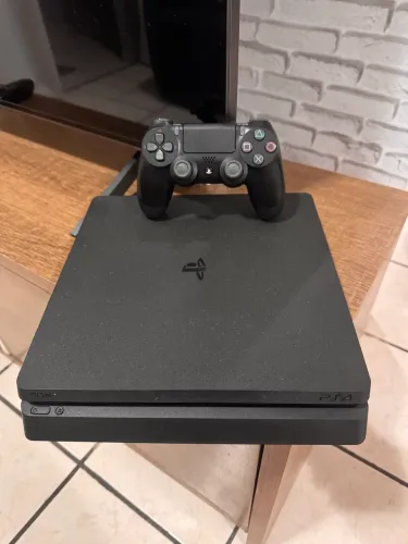 Ps4 slim na garantia em perfeito estado