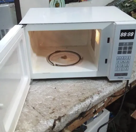 Microondas Panasonic 21L