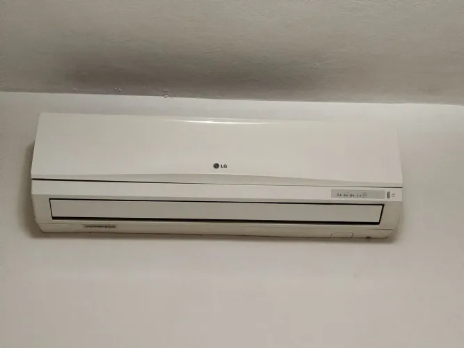 Vendo ar condicionado LG 7500 BTU