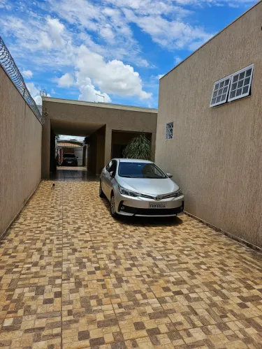 Casa para venda tem 394 metros quadrados com 4 quartos em Centro - Avanhandava - São Paulo