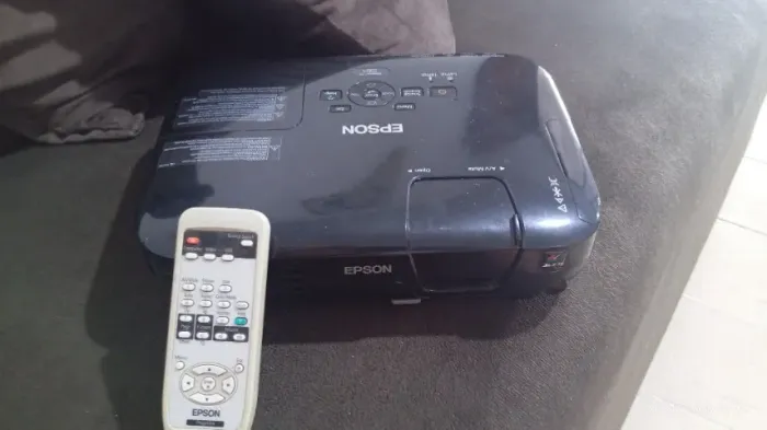Projeto Epson,seme novo, trocar a lâmpada.