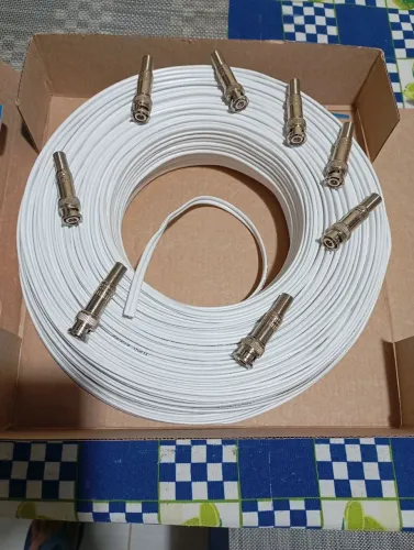 Vendo aparelho de câmera DVR 4 canal com quatro câmera