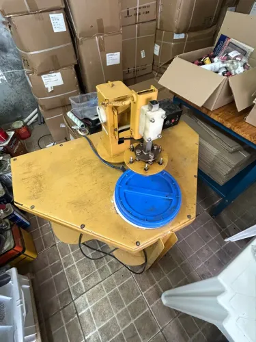 Maquina de afiação e polimento de agulhas em inox 