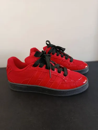 Tênis Adidas campus
