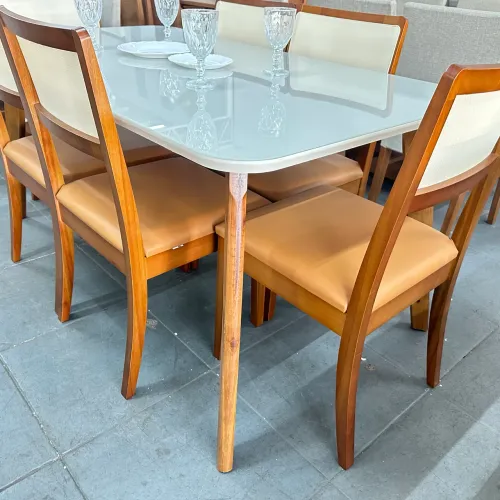Mesa nova de madeira 