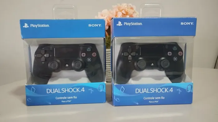 Controles PS4 originais novos!