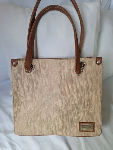 Bolsa Mônica Sanches