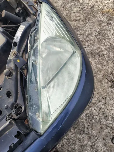 Farol Ford Focus Lado Direito Usado Original Ano 2004 