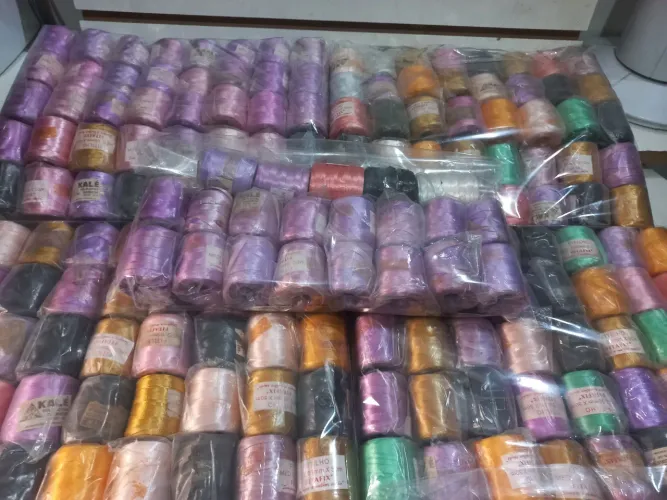 180 peças de fitilhos  medida 5 m.m X 50 m. Papelaria 