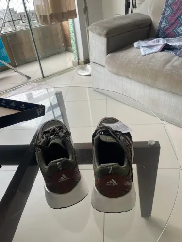 Tênis Adidas Adizero Akuru 38-39 (Nunca usado)