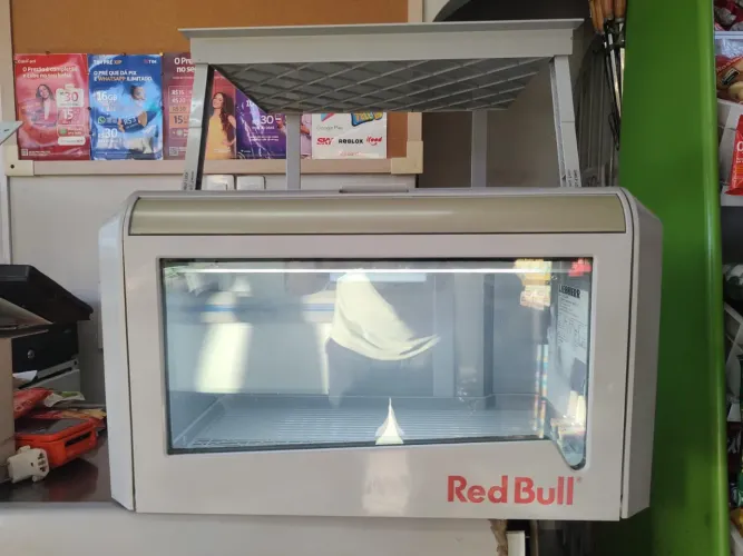 Refrigerador Red bull