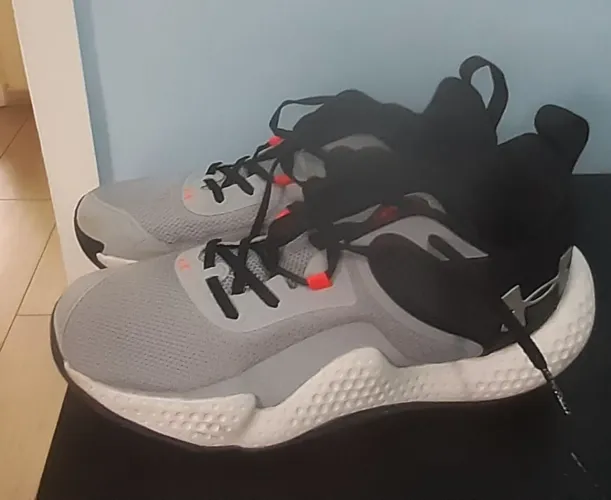 Vendo Tênis Under Armour SPAWN tamanho 44