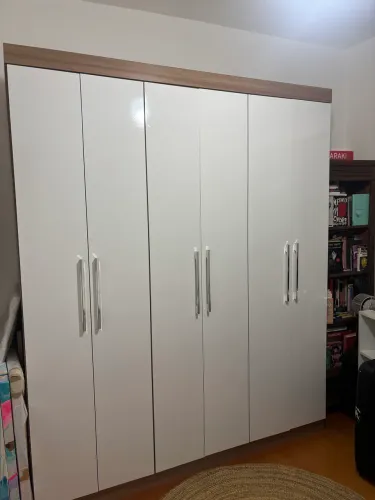 Guarda Roupa