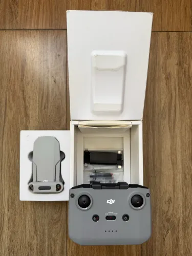 Drone DJI Mini 2 4K - menos de 1 hora de vôo