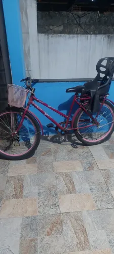 Vendo bicicleta Caloi toda original.