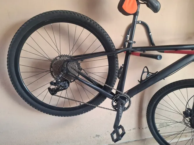 Vende-se Bicicleta GTS, aro.29, 11 velocidades, suspensão absolut, freio hidráulico